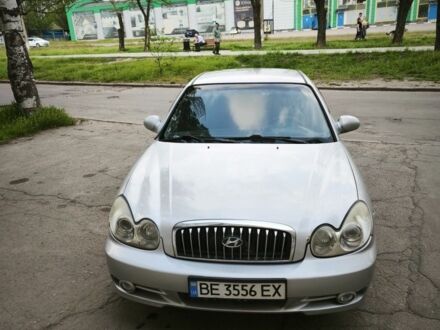 Хендай Соната 2004 в Николаеве на Automoto.ua Серый Хендай Соната, объемом двигателя 2 л и пробегом 420 тыс. км за 3500 $, фото 1 на Automoto.ua