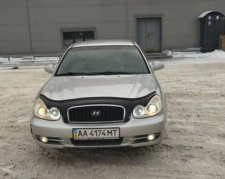 Серый Хендай Соната, объемом двигателя 2 л и пробегом 144 тыс. км за 4300 $, фото 1 на Automoto.ua