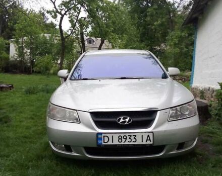Серый Хендай Соната, объемом двигателя 2.4 л и пробегом 170 тыс. км за 5300 $, фото 1 на Automoto.ua
