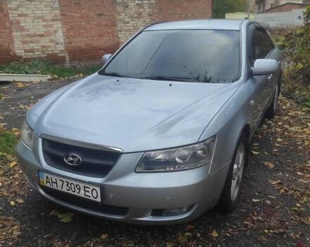 Сірий Хендай Соната, об'ємом двигуна 2 л та пробігом 253 тис. км за 7250 $, фото 1 на Automoto.ua