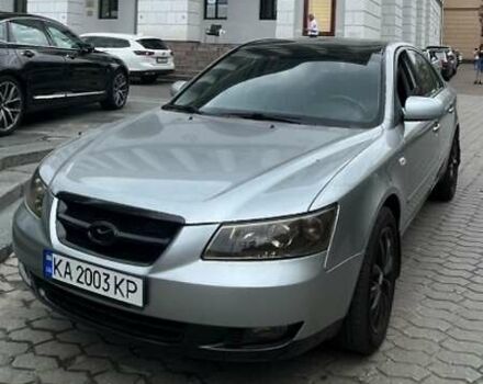 Серый Хендай Соната, объемом двигателя 2.4 л и пробегом 296 тыс. км за 5650 $, фото 1 на Automoto.ua