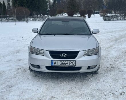 Серый Хендай Соната, объемом двигателя 2 л и пробегом 284 тыс. км за 3750 $, фото 1 на Automoto.ua