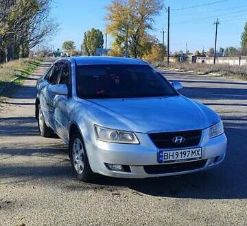 Хендай Соната 2006 у Белгород-Днестровском на Automoto.ua Сірий Хендай Соната, об'ємом двигуна 2.36 л та пробігом 350 тис. км за 4800 $, фото 1 на Automoto.ua