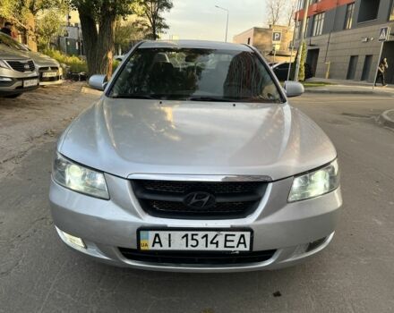 Серый Хендай Соната, объемом двигателя 2 л и пробегом 271 тыс. км за 4250 $, фото 1 на Automoto.ua