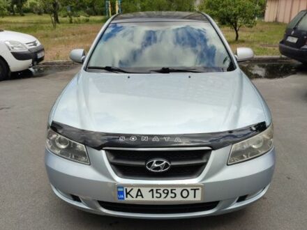 Хендай Соната 2007 у Києві на Automoto.ua Сірий Хендай Соната, об'ємом двигуна 2.4 л та пробігом 335 тис. км за 4500 $, фото 1 на Automoto.ua