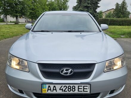Хендай Соната 2007 в Василькове на Automoto.ua Серый Хендай Соната, объемом двигателя 2 л и пробегом 202 тыс. км за 4500 $, фото 1 на Automoto.ua