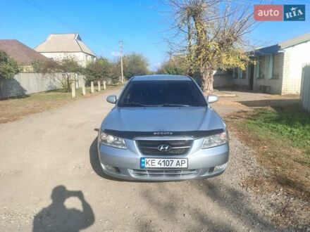 Хендай Соната 2007 в Павлограде на Automoto.ua Серый Хендай Соната, объемом двигателя 2 л и пробегом 187 тыс. км за 5250 $, фото 1 на Automoto.ua