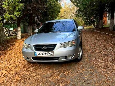 Сірий Хендай Соната, об'ємом двигуна 2 л та пробігом 270 тис. км за 5100 $, фото 1 на Automoto.ua