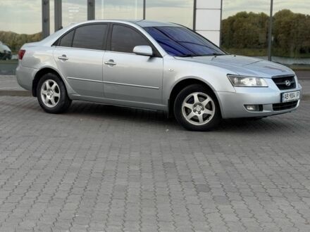 Хендай Соната 2007 у Хмельницькому на Automoto.ua Сірий Хендай Соната, об'ємом двигуна 2 л та пробігом 202 тис. км за 5000 $, фото 1 на Automoto.ua