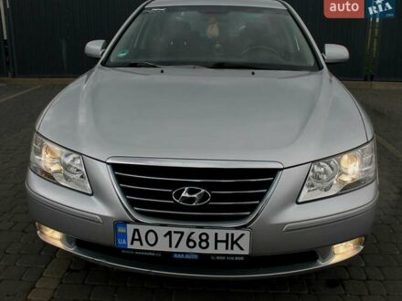 Сірий Хендай Соната, об'ємом двигуна 2 л та пробігом 130 тис. км за 6000 $, фото 1 на Automoto.ua