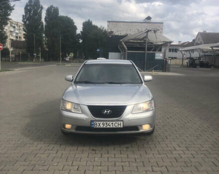 Сірий Хендай Соната, об'ємом двигуна 2 л та пробігом 345 тис. км за 5200 $, фото 1 на Automoto.ua
