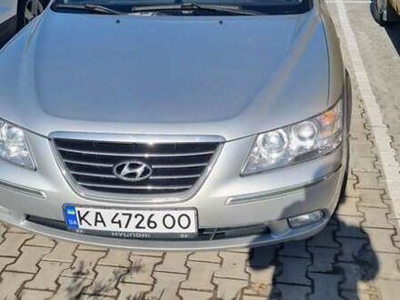 Хендай Соната 2008 у Києві на Automoto.ua Сірий Хендай Соната, об'ємом двигуна 2 л та пробігом 300 тис. км за 4000 $, фото 1 на Automoto.ua