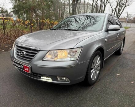 Серый Хендай Соната, объемом двигателя 2.4 л и пробегом 266 тыс. км за 6990 $, фото 1 на Automoto.ua