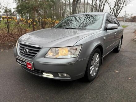 Серый Хендай Соната, объемом двигателя 2.4 л и пробегом 266 тыс. км за 6990 $, фото 1 на Automoto.ua