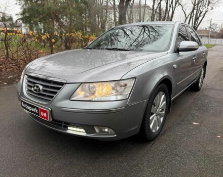 Серый Хендай Соната, объемом двигателя 2.4 л и пробегом 266 тыс. км за 6990 $, фото 1 на Automoto.ua