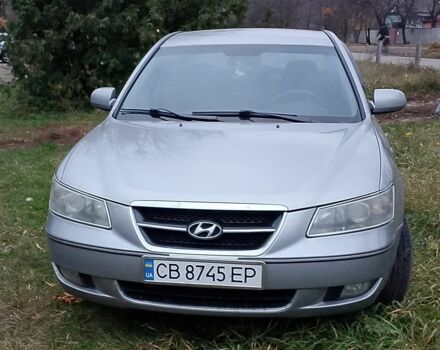 Серый Хендай Соната, объемом двигателя 2 л и пробегом 298 тыс. км за 5000 $, фото 1 на Automoto.ua
