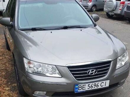 Хендай Соната 2008 у Миколаєві на Automoto.ua Сірий Хендай Соната, об'ємом двигуна 2 л та пробігом 240 тис. км за 6800 $, фото 1 на Automoto.ua