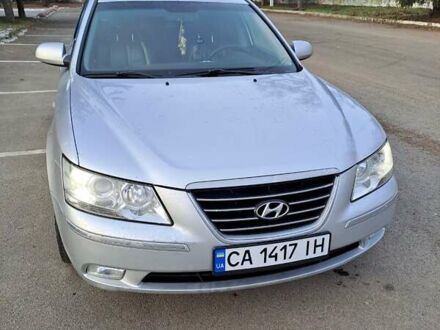 Хендай Соната 2008 в Мироновке на Automoto.ua Серый Хендай Соната, объемом двигателя 3.3 л и пробегом 210 тыс. км за 7100 $, фото 1 на Automoto.ua