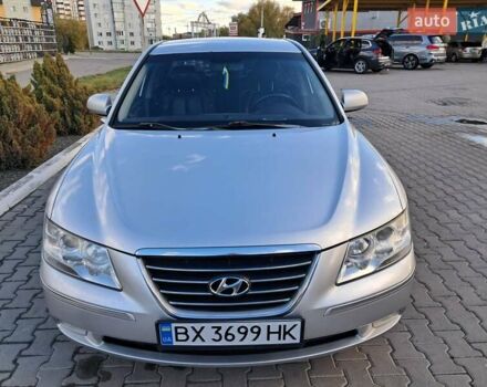 Хендай Соната 2008 у Хмельницькому на Automoto.ua Сірий Хендай Соната, об'ємом двигуна 2.4 л та пробігом 212 тис. км за 6500 $, фото 1 на Automoto.ua