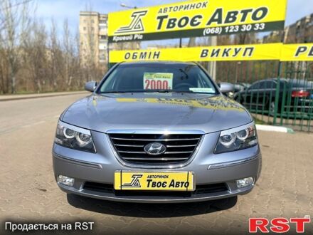 Хендай Соната 2009 в Кривом Роге на Automoto.ua Серый Хендай Соната, объемом двигателя 2.4 л и пробегом 128 тыс. км за 7500 $, фото 1 на Automoto.ua