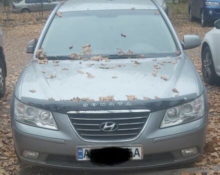 Серый Хендай Соната, объемом двигателя 2 л и пробегом 230 тыс. км за 4500 $, фото 1 на Automoto.ua