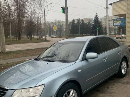 Хендай Соната 2009 в Полтаве на Automoto.ua Серый Хендай Соната, объемом двигателя 2.4 л и пробегом 194 тыс. км за 9000 $, фото 1 на Automoto.ua