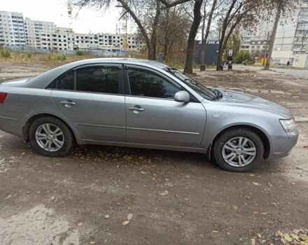 Сірий Хендай Соната, об'ємом двигуна 2 л та пробігом 280 тис. км за 6500 $, фото 1 на Automoto.ua