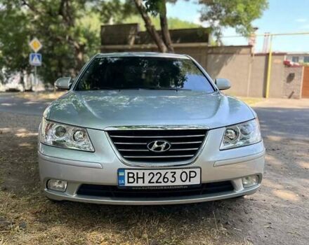 Сірий Хендай Соната, об'ємом двигуна 2 л та пробігом 196 тис. км за 6700 $, фото 1 на Automoto.ua