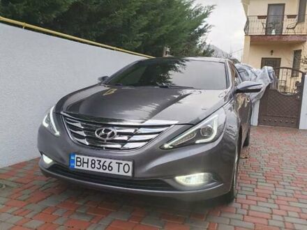 Сірий Хендай Соната, об'ємом двигуна 2.36 л та пробігом 142 тис. км за 8500 $, фото 1 на Automoto.ua