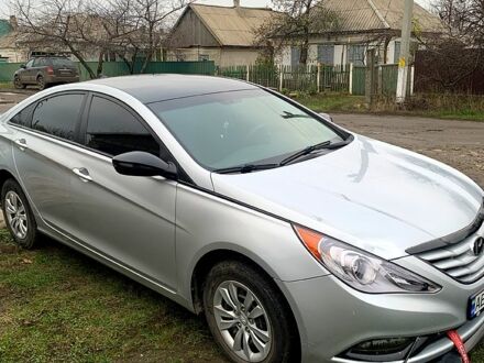 Сірий Хендай Соната, об'ємом двигуна 2.4 л та пробігом 250 тис. км за 7000 $, фото 1 на Automoto.ua