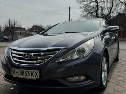 Хендай Соната 2010 в Краматорске на Automoto.ua Серый Хендай Соната, объемом двигателя 2 л и пробегом 287 тыс. км за 8800 $, фото 1 на Automoto.ua