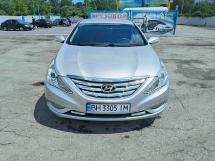 Хендай Соната 2010 у Запоріжжя на Automoto.ua Сірий Хендай Соната, об'ємом двигуна 2 л та пробігом 180 тис. км за 7200 $, фото 1 на Automoto.ua