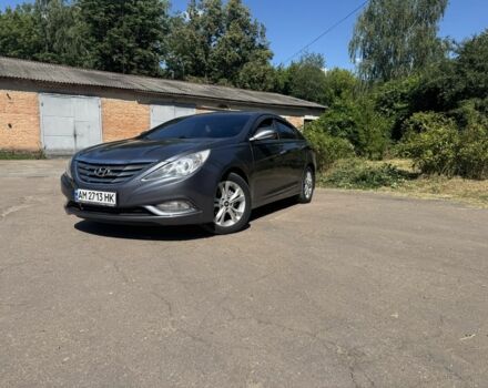 Серый Хендай Соната, объемом двигателя 2.4 л и пробегом 220 тыс. км за 8500 $, фото 1 на Automoto.ua