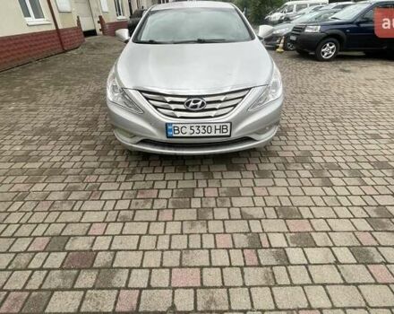 Серый Хендай Соната, объемом двигателя 2 л и пробегом 233 тыс. км за 7300 $, фото 1 на Automoto.ua