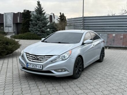 Хендай Соната 2010 у Павлограде на Automoto.ua Сірий Хендай Соната, об'ємом двигуна 2.4 л та пробігом 213 тис. км за 7300 $, фото 1 на Automoto.ua