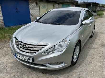 Хендай Соната 2010 в Павлограде на Automoto.ua Серый Хендай Соната, объемом двигателя 2 л и пробегом 224 тыс. км за 7600 $, фото 1 на Automoto.ua