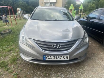 Серый Хендай Соната, объемом двигателя 2 л и пробегом 220 тыс. км за 6700 $, фото 1 на Automoto.ua