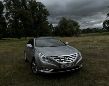 Серый Хендай Соната, объемом двигателя 2.4 л и пробегом 254 тыс. км за 8200 $, фото 1 на Automoto.ua