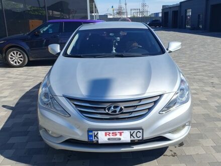 Хендай Соната 2011 в Полтаве на Automoto.ua Серый Хендай Соната, объемом двигателя 2 л и пробегом 323 тыс. км за 7777 $, фото 1 на Automoto.ua