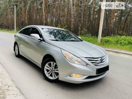 Хендай Соната 2011 в Харькове на Automoto.ua Серый Хендай Соната, объемом двигателя 2 л и пробегом 183 тыс. км за 8450 $, фото 1 на Automoto.ua