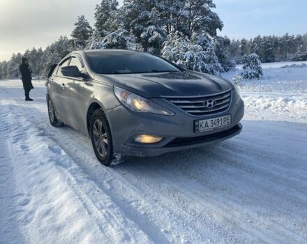 Серый Хендай Соната, объемом двигателя 2 л и пробегом 289 тыс. км за 6799 $, фото 1 на Automoto.ua