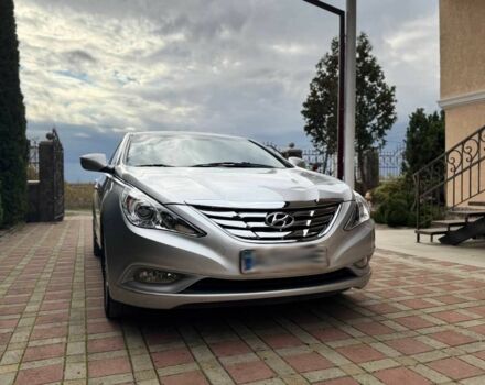 Хендай Соната 2011 в Ужгороде на Automoto.ua Серый Хендай Соната, объемом двигателя 2.4 л и пробегом 168 тыс. км за 8500 $, фото 1 на Automoto.ua