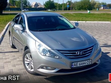 Хендай Соната 2012 в Днепре (Днепропетровске) на Automoto.ua Серый Хендай Соната, объемом двигателя 2 л и пробегом 0 тыс. км за 5500 $, фото 1 на Automoto.ua