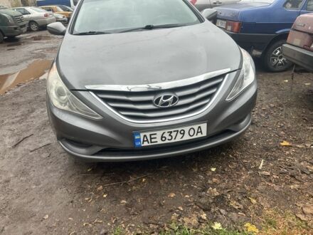 Серый Хендай Соната, объемом двигателя 2.4 л и пробегом 2 тыс. км за 8852 $, фото 1 на Automoto.ua