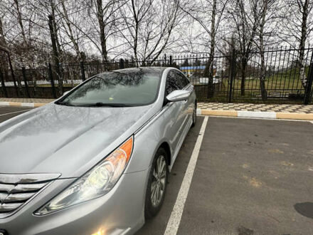 Серый Хендай Соната, объемом двигателя 2.4 л и пробегом 113 тыс. км за 10300 $, фото 1 на Automoto.ua