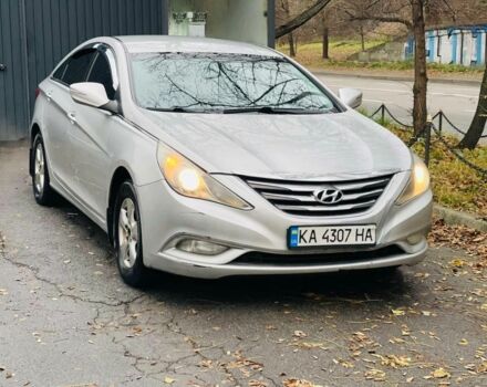 Серый Хендай Соната, объемом двигателя 2 л и пробегом 251 тыс. км за 6700 $, фото 1 на Automoto.ua