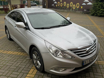 Серый Хендай Соната, объемом двигателя 2 л и пробегом 488 тыс. км за 7200 $, фото 1 на Automoto.ua