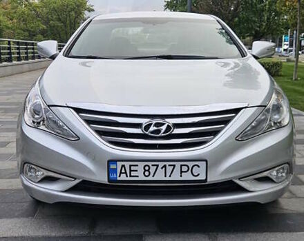 Сірий Хендай Соната, об'ємом двигуна 2 л та пробігом 179 тис. км за 8500 $, фото 1 на Automoto.ua