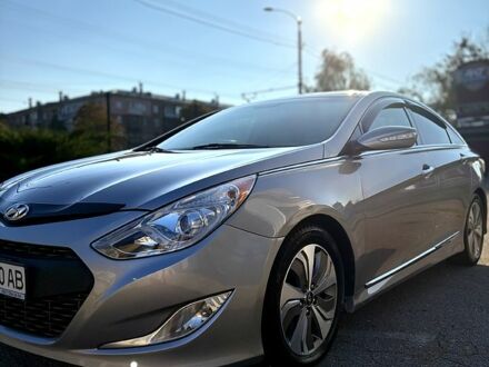 Сірий Хендай Соната, об'ємом двигуна 2.4 л та пробігом 205 тис. км за 11000 $, фото 1 на Automoto.ua