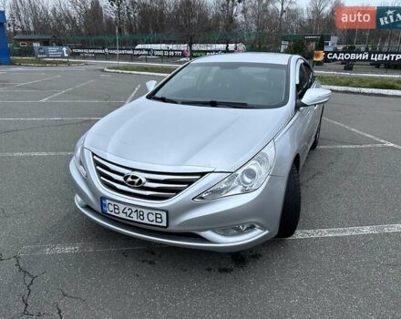 Серый Хендай Соната, объемом двигателя 2 л и пробегом 362 тыс. км за 6800 $, фото 1 на Automoto.ua